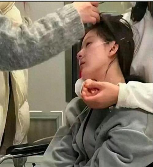 明星昏迷急救视频_女明星昏迷_明星昏迷不醒