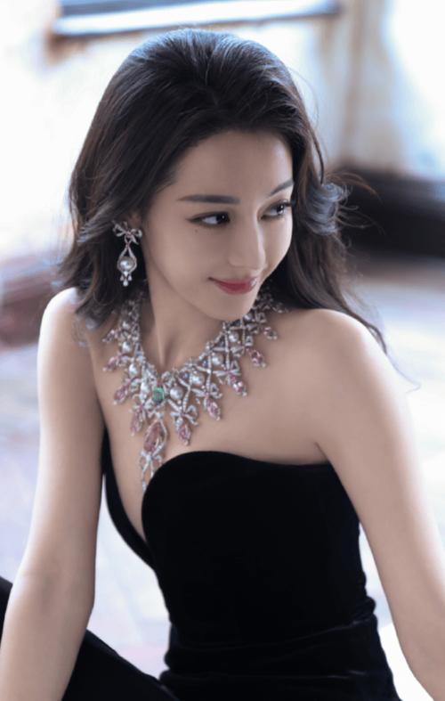 女明星.最美_明星美女前十_女明星下面谁最美